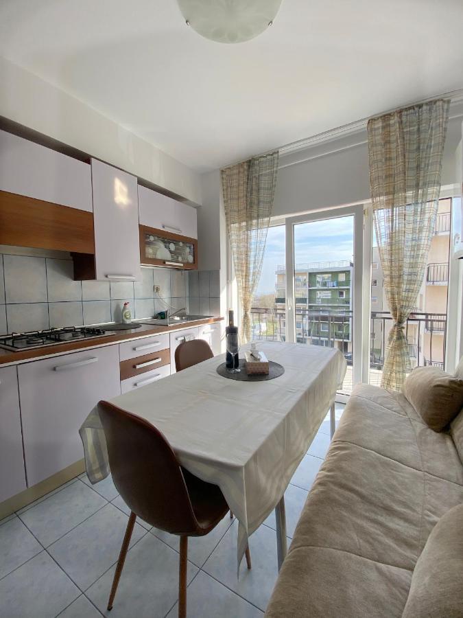 Cozy Apartment 2 Bedroom Private Parking كلوج-نابوكا المظهر الخارجي الصورة