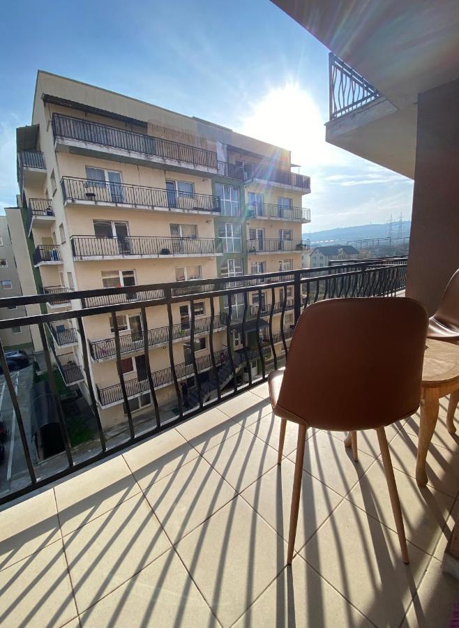 Cozy Apartment 2 Bedroom Private Parking كلوج-نابوكا المظهر الخارجي الصورة